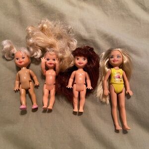 Set of 4 dolls